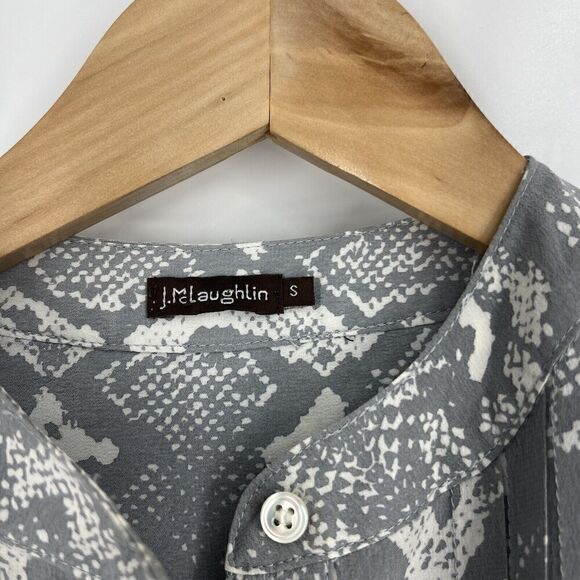 J McLaughlin Top Size Small Womens Gray Snake Print Silk Blouse Shirt Button Up - Picture 3 of 7